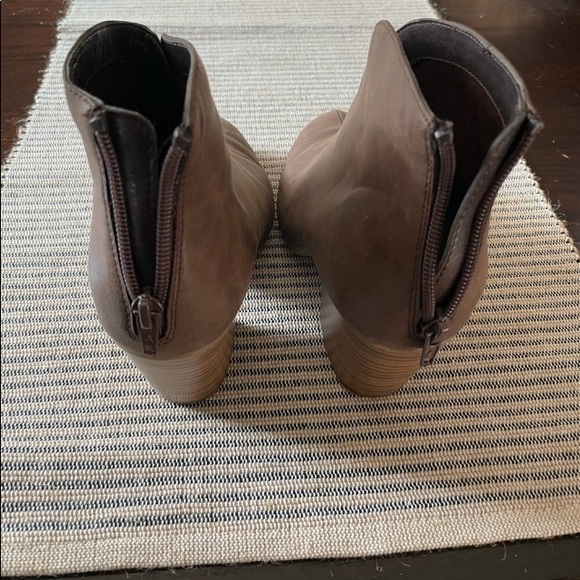 Aerosols tan color ankle boots - Picture 4 of 6